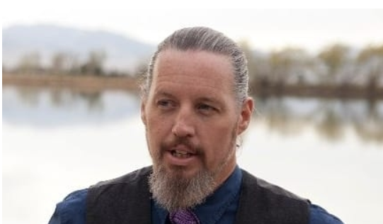 Photo of Jon Gray Lang